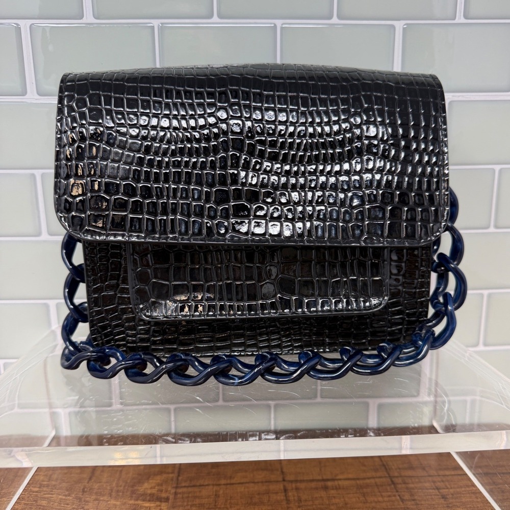 HVISK Black Patent Croc Embossed Cayman Shoulder Bag Navy Acrylic Link Strap